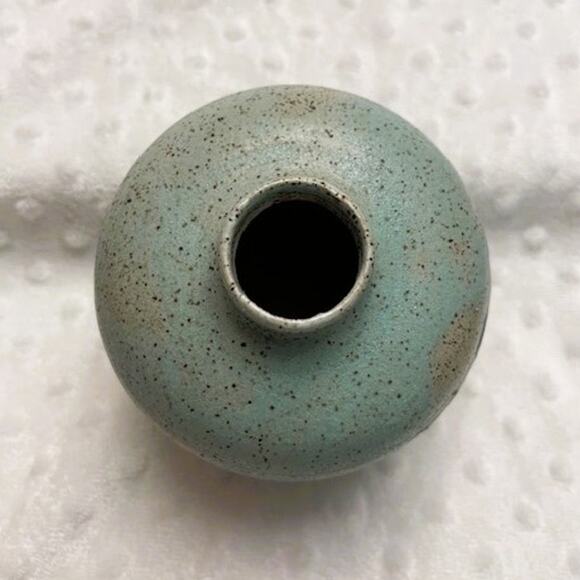 Vintage Handcrafted Matte Two-Tone (Light Blue/Gray) Speckled Stoneware 4" Vase - Picture 6 of 6